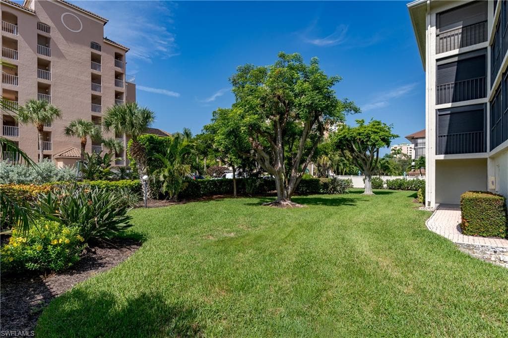 1000 Swallow AVE # 12, MARCO ISLAND FL 34145-10