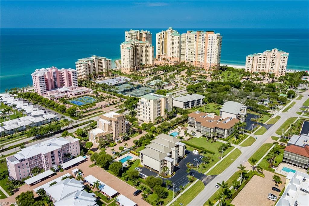 1000 Swallow AVE # 12, MARCO ISLAND FL 34145-20
