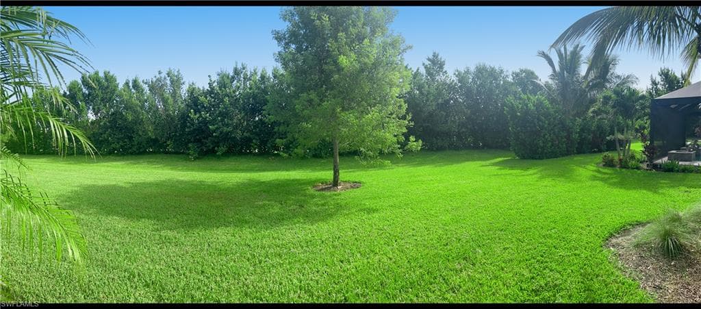 1975 Mustique ST, NAPLES FL 34120-36