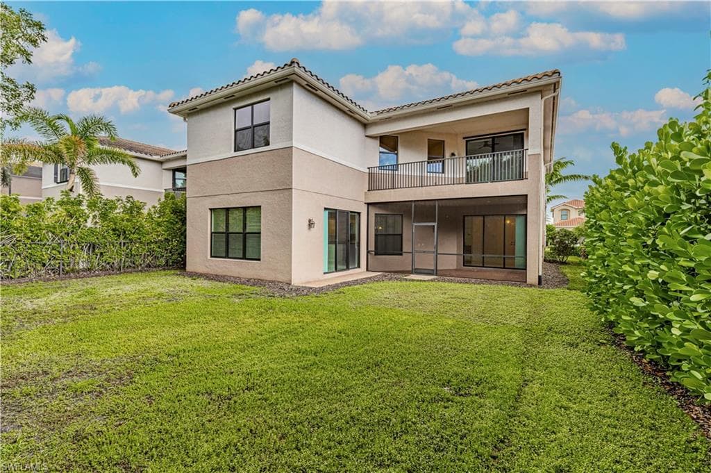 13852 Luna DR, NAPLES FL 34109-1