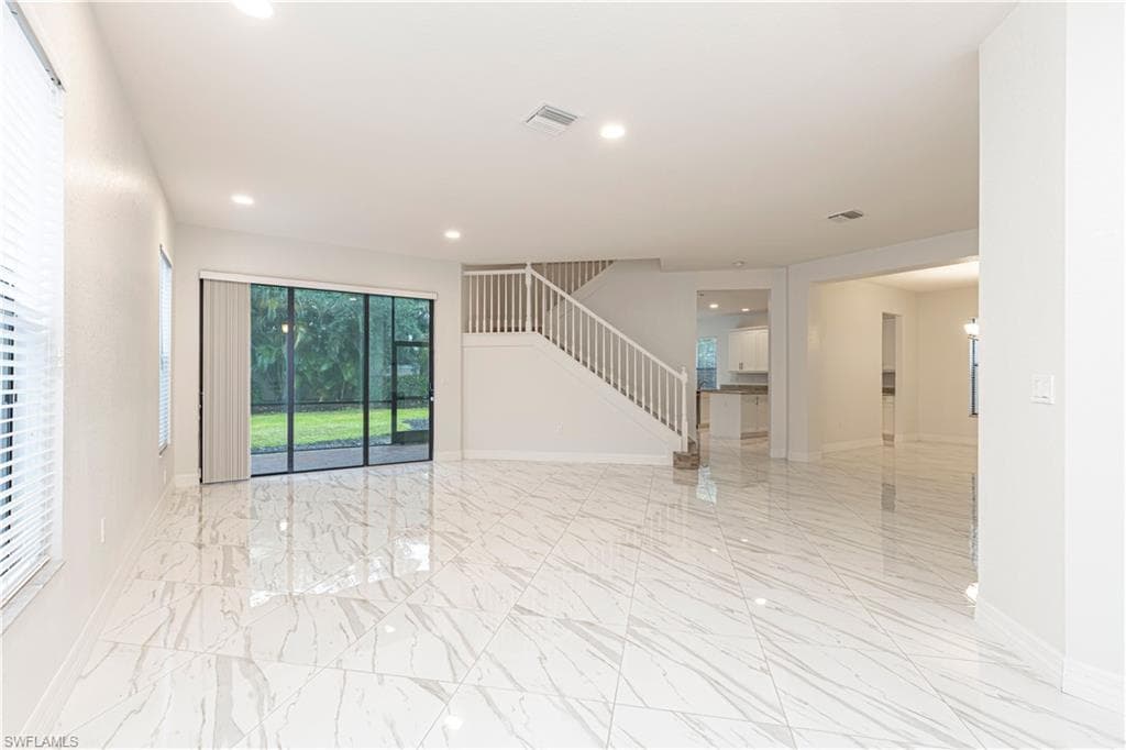 13852 Luna DR, NAPLES FL 34109-3