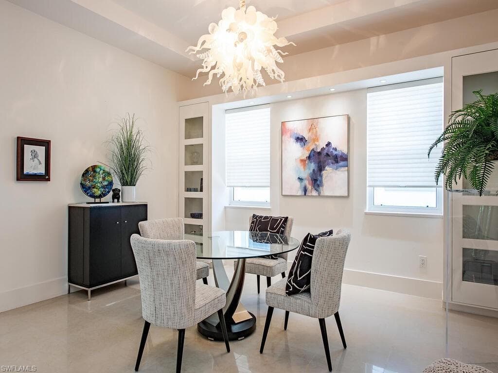 2847 Coco Lakes DR, NAPLES FL 34105-6