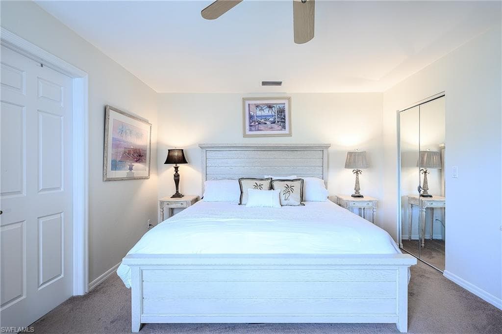 661 Windsurf LN # 202, NAPLES FL 34108-15