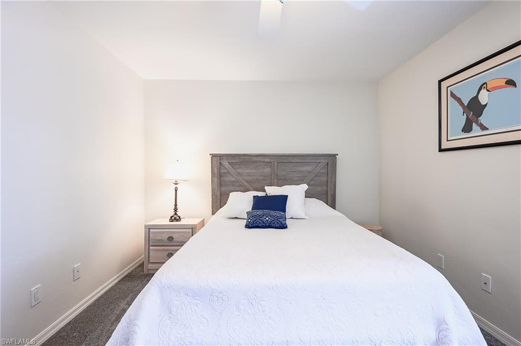 661 Windsurf LN # 202, NAPLES FL 34108-21