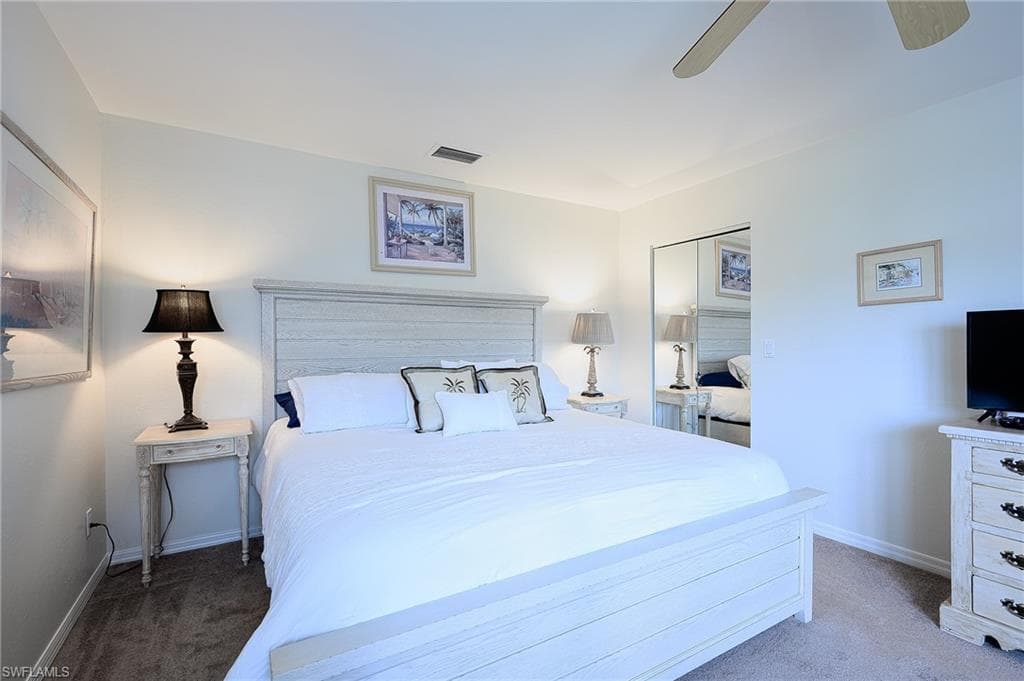 661 Windsurf LN # 202, NAPLES FL 34108-18