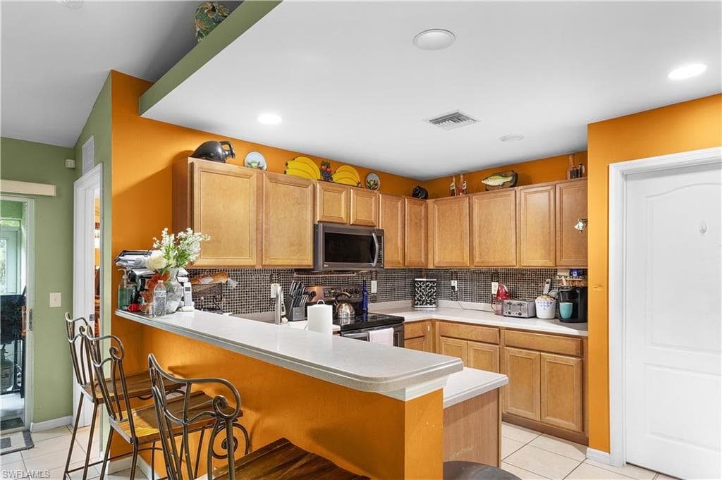 3744 NE 13th PL, CAPE CORAL FL 33909-5