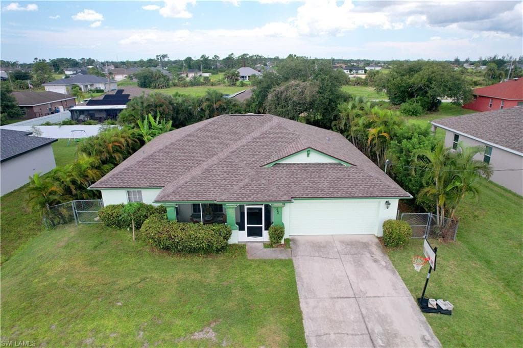 3744 NE 13th PL, CAPE CORAL FL 33909-2
