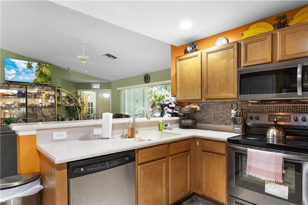 3744 NE 13th PL, CAPE CORAL FL 33909-4