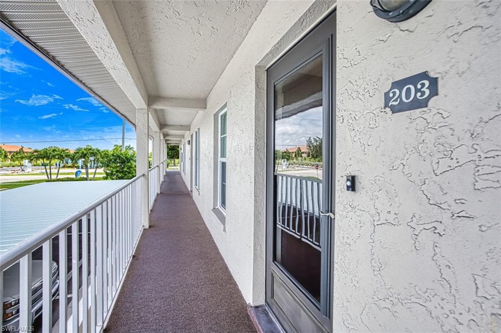 16001 Dublin CIR # 203, FORT MYERS FL 33908-35