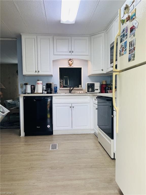 3153 Orchard DR, NORTH FORT MYERS FL 33917-11