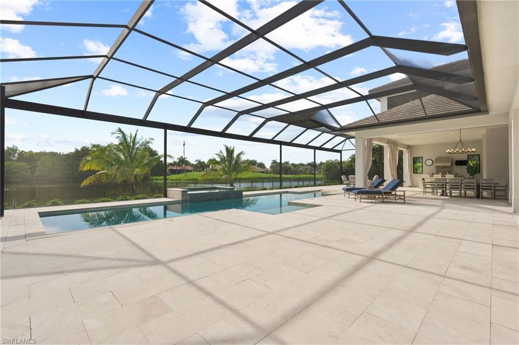 6303 Highcroft DR, NAPLES FL 34119-46