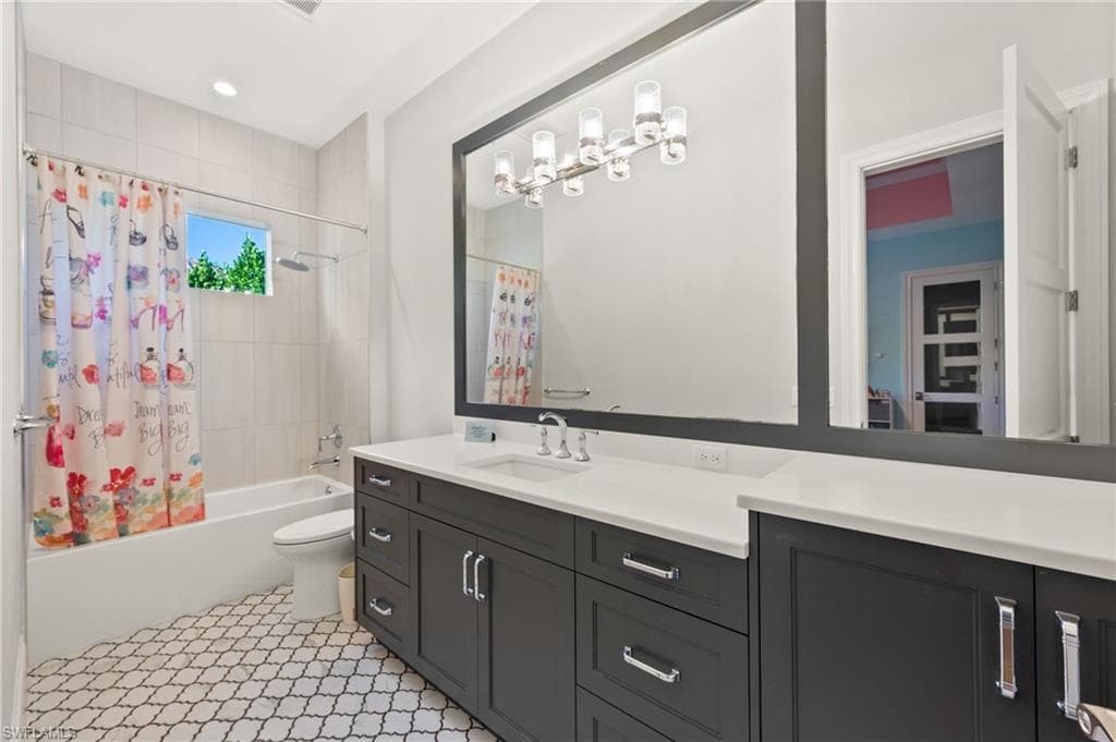 6303 Highcroft DR, NAPLES FL 34119-25