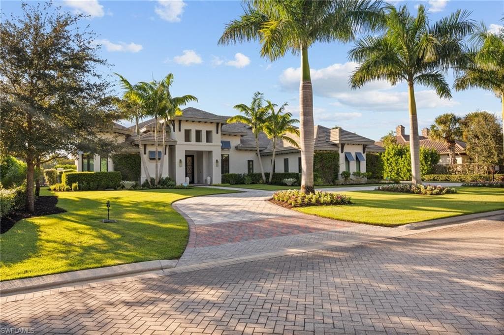 6303 Highcroft DR, NAPLES FL 34119-2