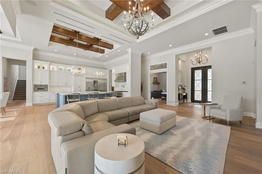 6303 Highcroft DR, NAPLES FL 34119-9