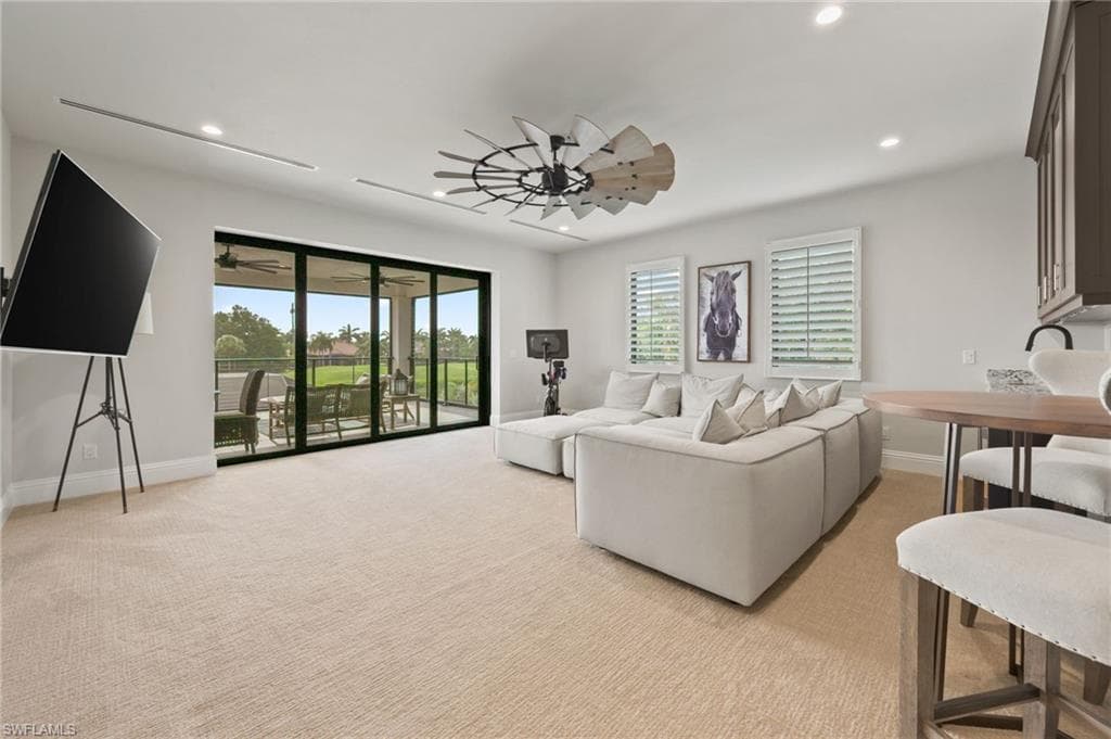 6303 Highcroft DR, NAPLES FL 34119-28