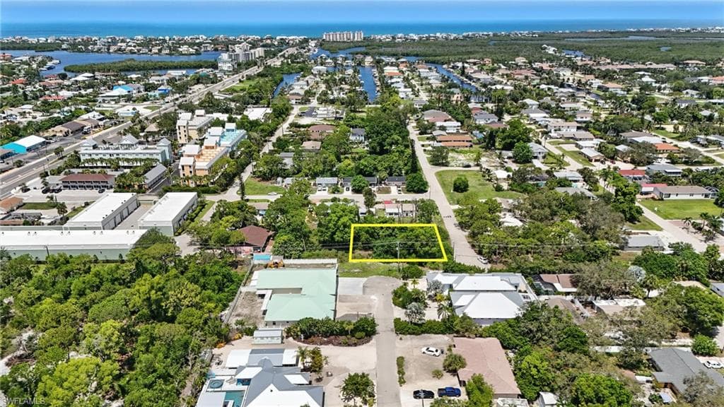 4295 Pine Lake RD, BONITA SPRINGS FL 34134-1