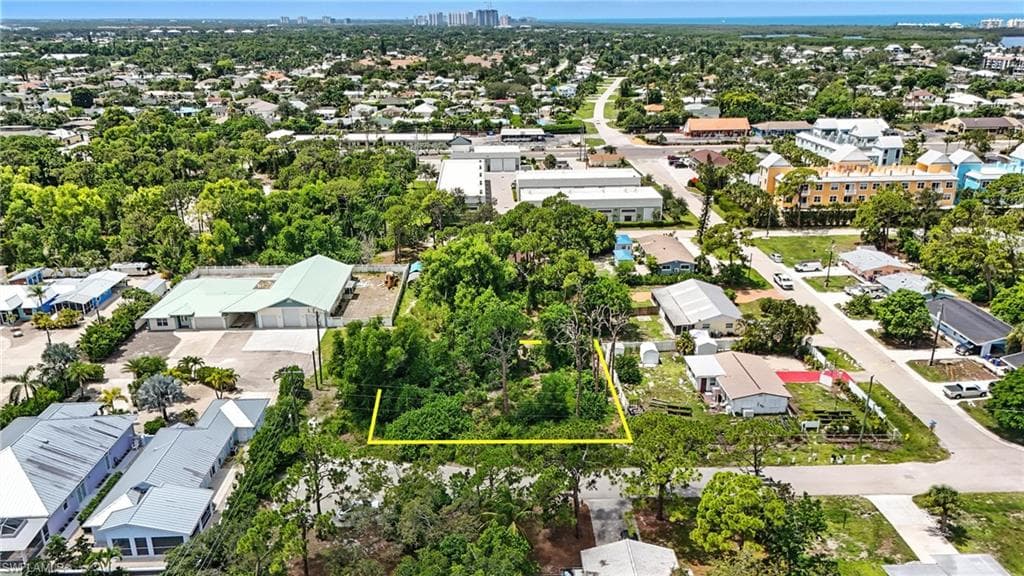 4295 Pine Lake RD, BONITA SPRINGS FL 34134-5