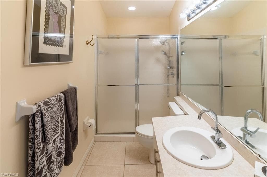 458 Countryside DR-26