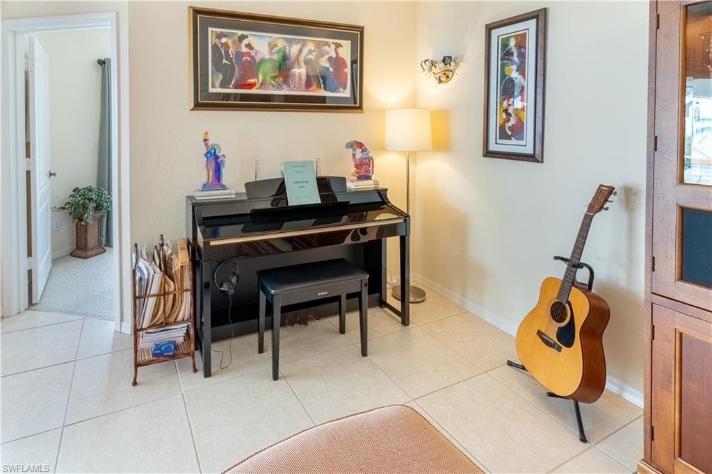 458 Countryside DR-15