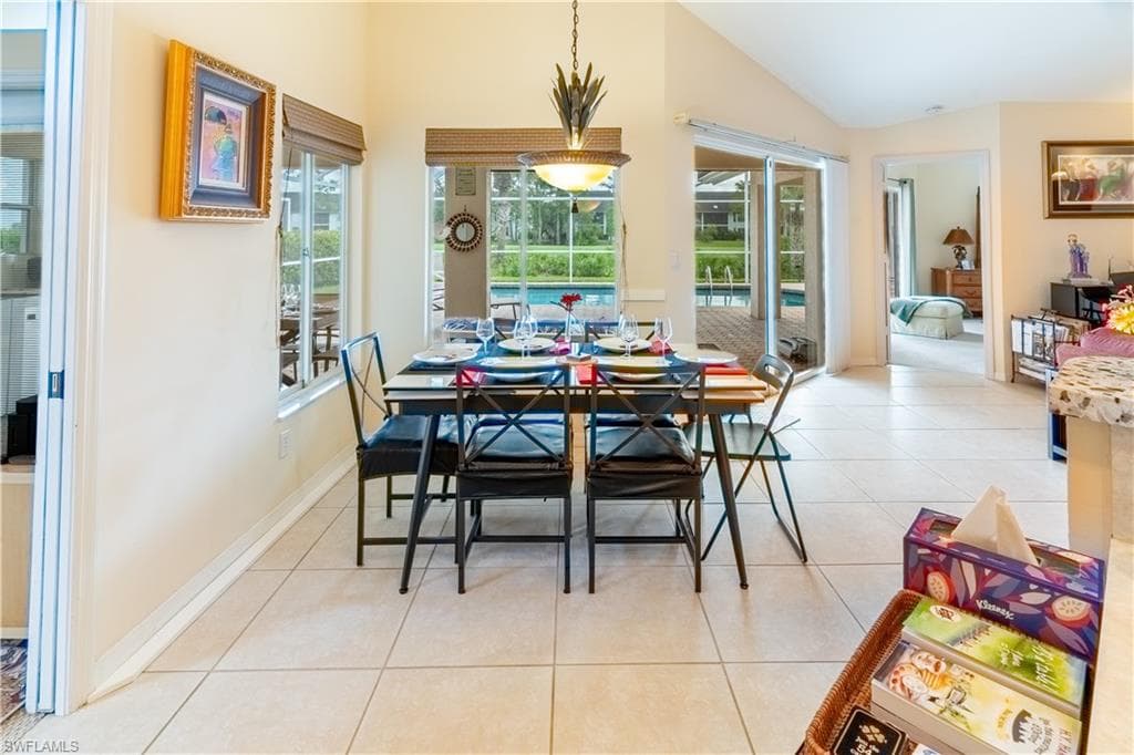 458 Countryside DR-11