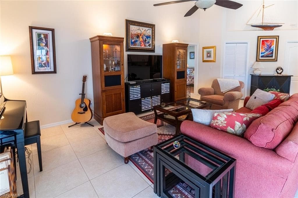 458 Countryside DR-18