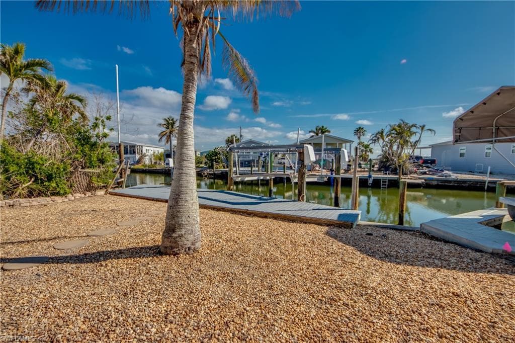 14 Nancy LN, FORT MYERS BEACH FL 33931-16