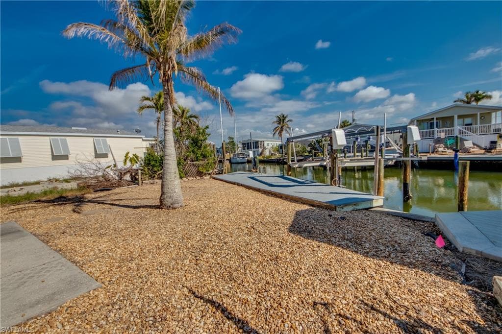 14 Nancy LN, FORT MYERS BEACH FL 33931-15