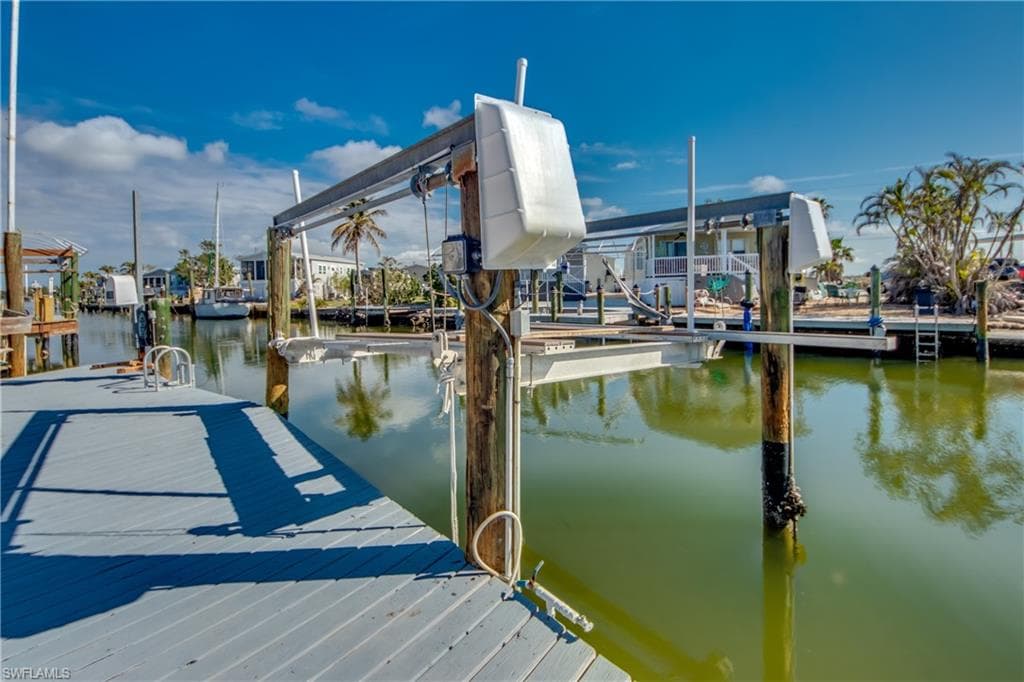 14 Nancy LN, FORT MYERS BEACH FL 33931-18