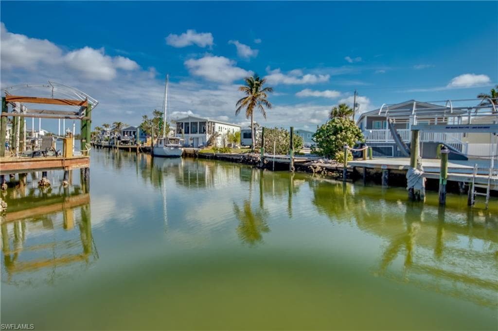 14 Nancy LN, FORT MYERS BEACH FL 33931-20