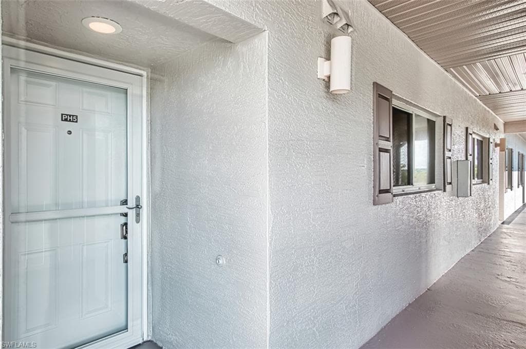 14871 Hole In 1 CIR, FORT MYERS FL 33919-6