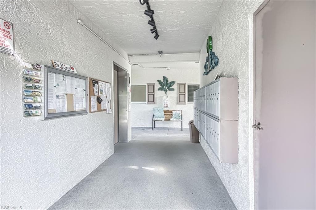 14871 Hole In 1 CIR, FORT MYERS FL 33919-4