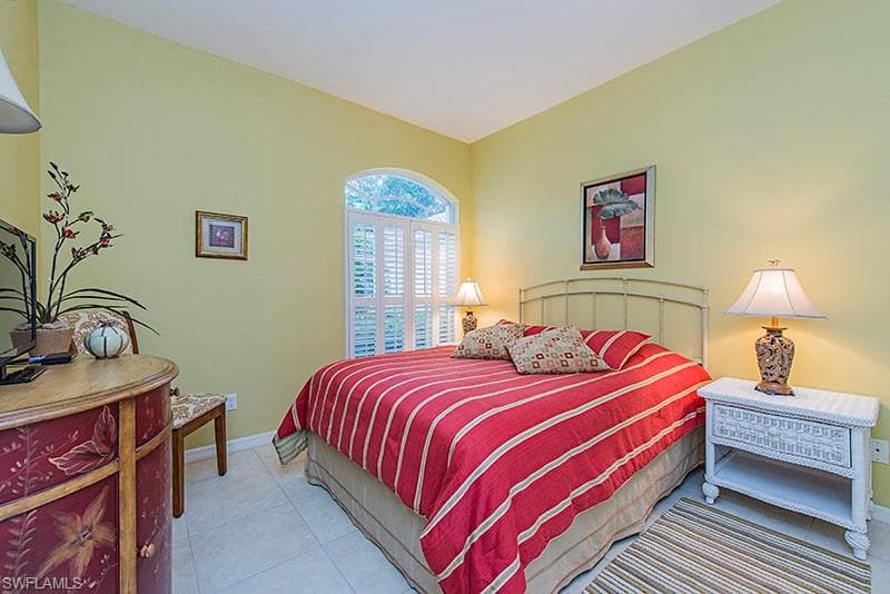 1837 Avian CT # 71, NAPLES FL 34119-3