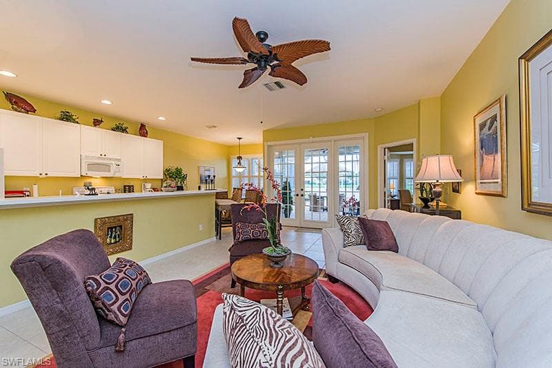 1837 Avian CT # 71, NAPLES FL 34119-5