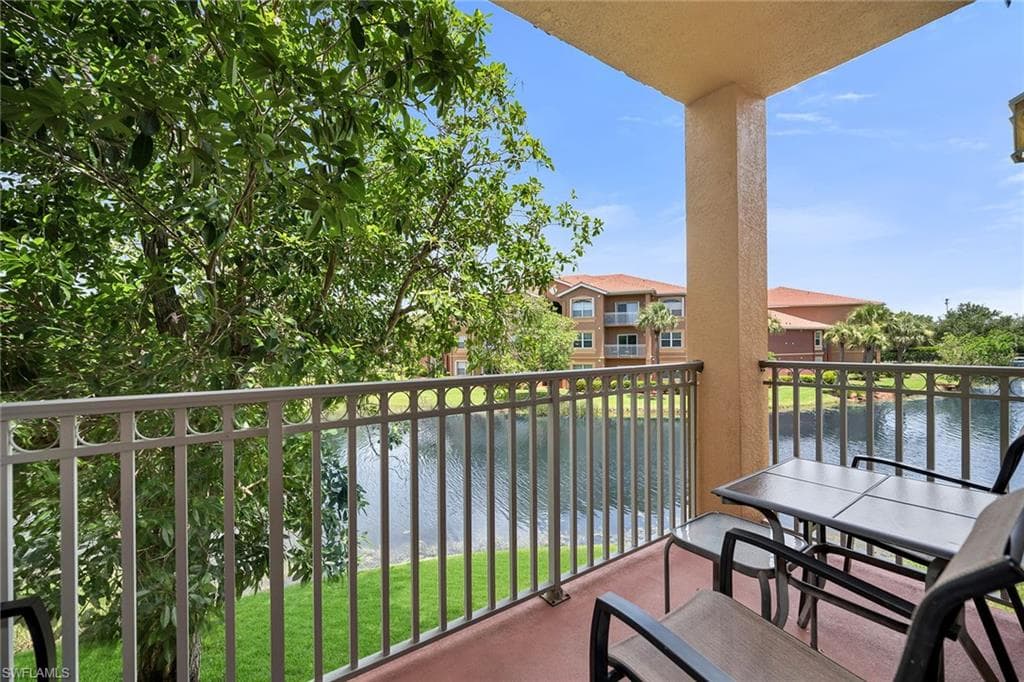 15605 Ocean Walk CIR # 203, FORT MYERS FL 33908-1