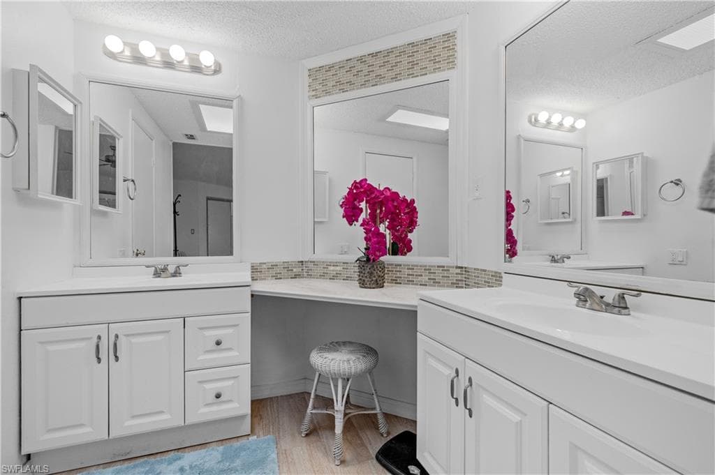 9231 Caloosa DR, NORTH FORT MYERS FL 33903-18