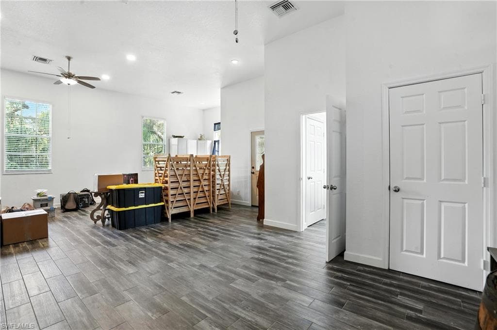 16461 Oakview CIR, ALVA FL 33920-35