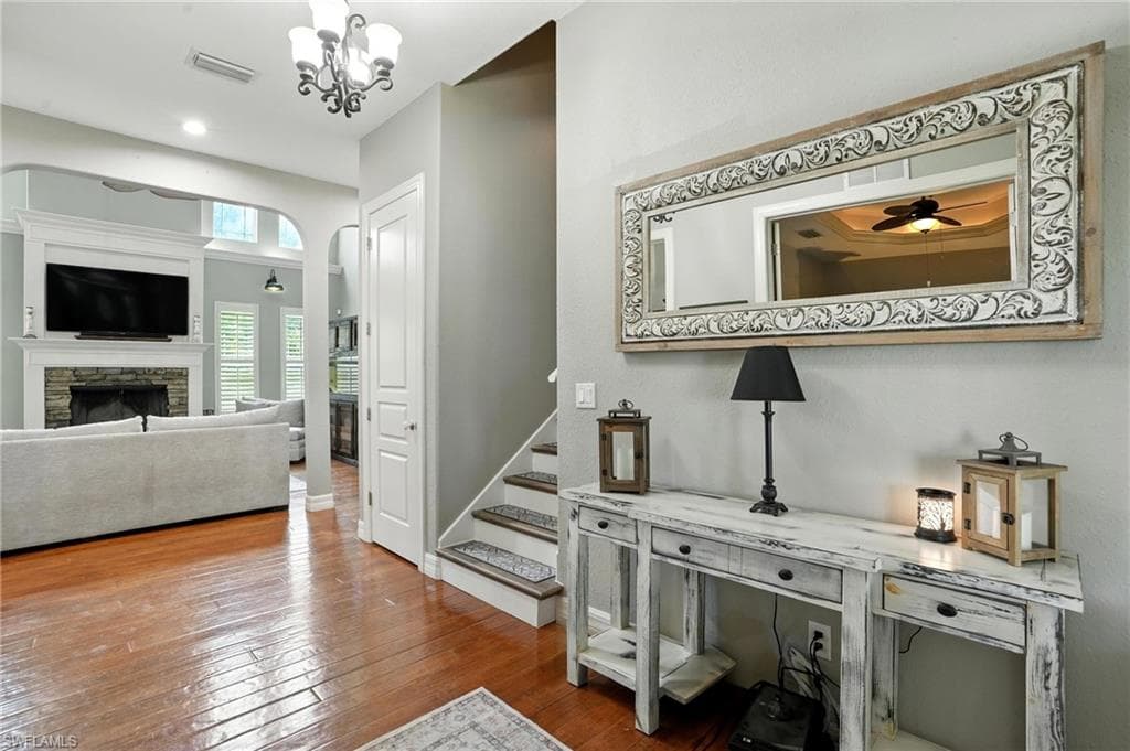 16461 Oakview CIR, ALVA FL 33920-4