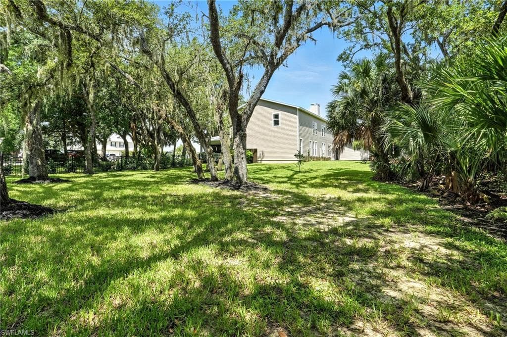 16461 Oakview CIR, ALVA FL 33920-43