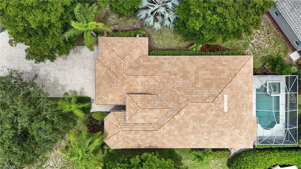 9827 Colonial WALK N, ESTERO FL 33928-1