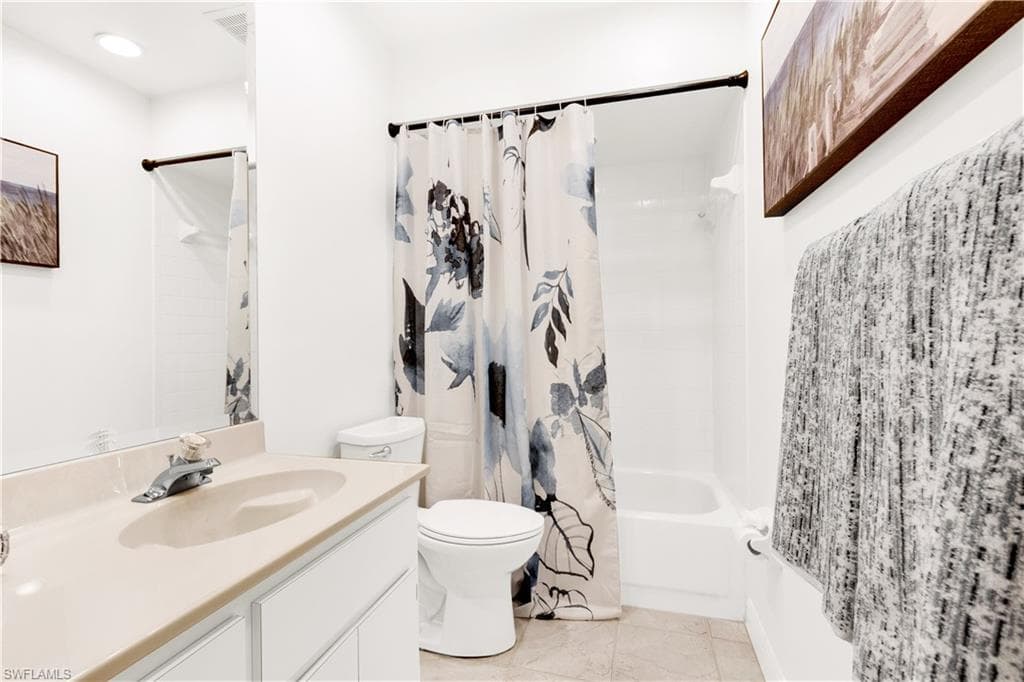 5282 Concord WAY, FORT MYERS FL 33907-15