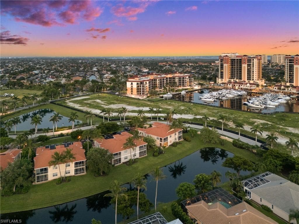 5626 Cape Harbour DR # 102, CAPE CORAL FL 33914-35