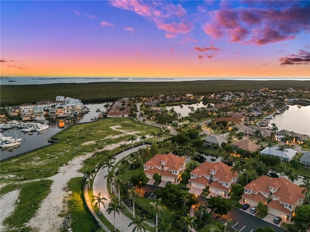 5626 Cape Harbour DR # 102, CAPE CORAL FL 33914-37