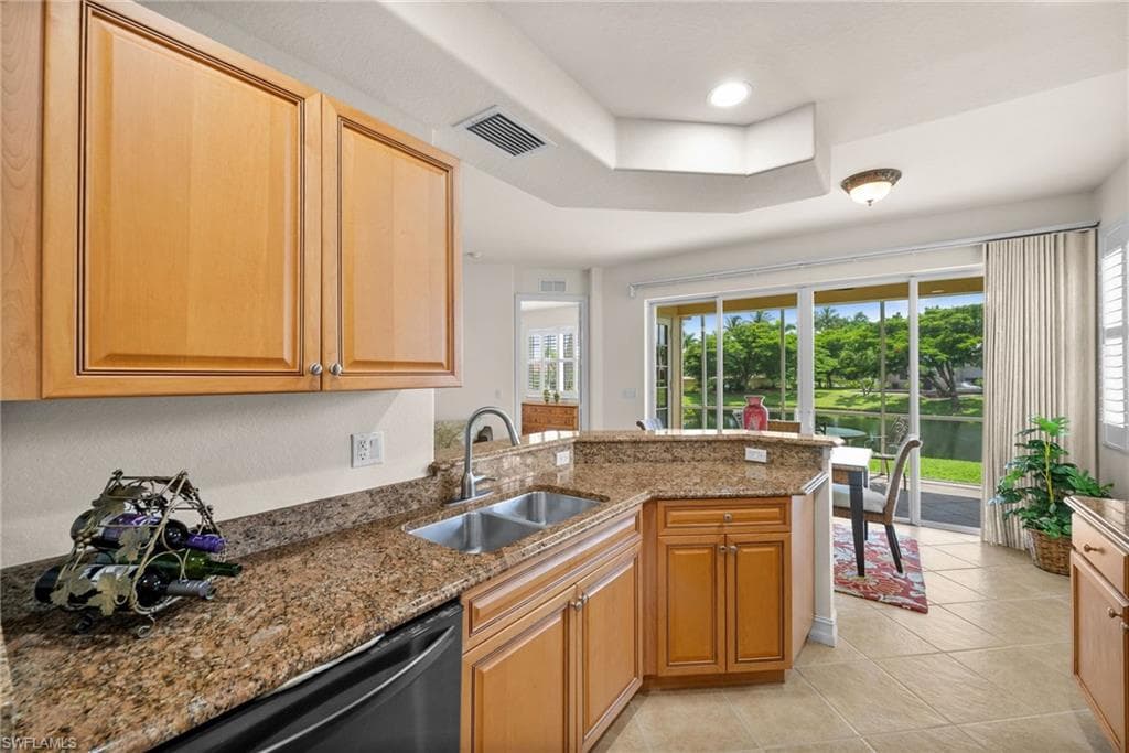 5626 Cape Harbour DR # 102, CAPE CORAL FL 33914-7