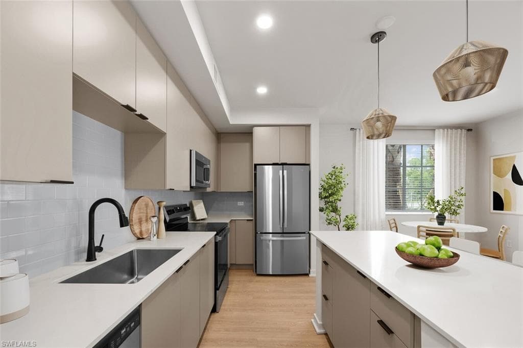 6026 Whitaker RD # C1, NAPLES FL 34112-15