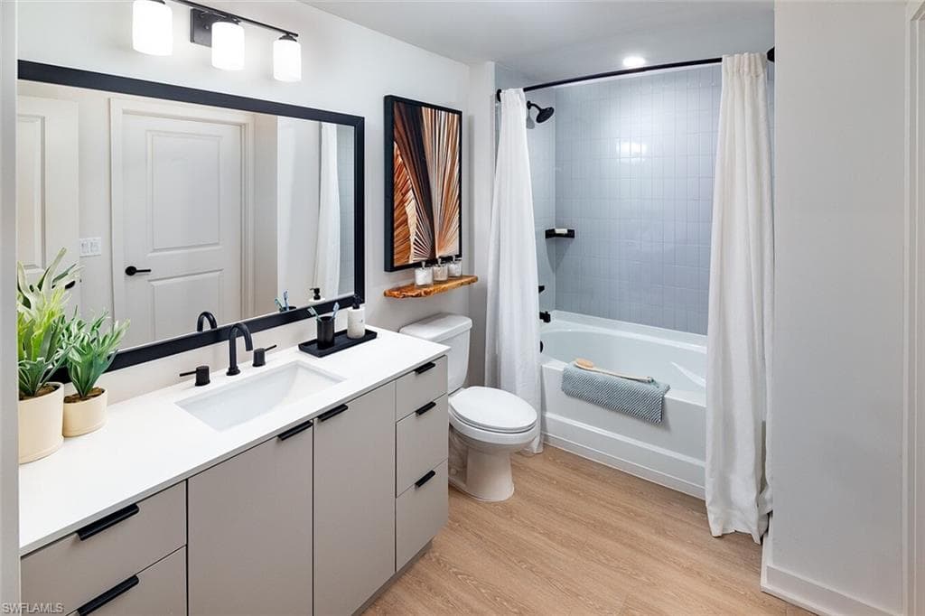 6026 Whitaker RD # C1, NAPLES FL 34112-20