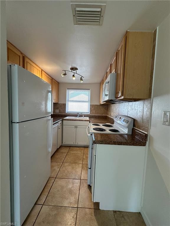 821 Courtington LN # 1, FORT MYERS FL 33919-4