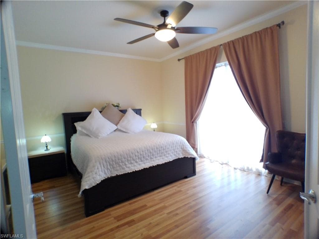 4780 Martinique WAY, NAPLES FL 34119-24