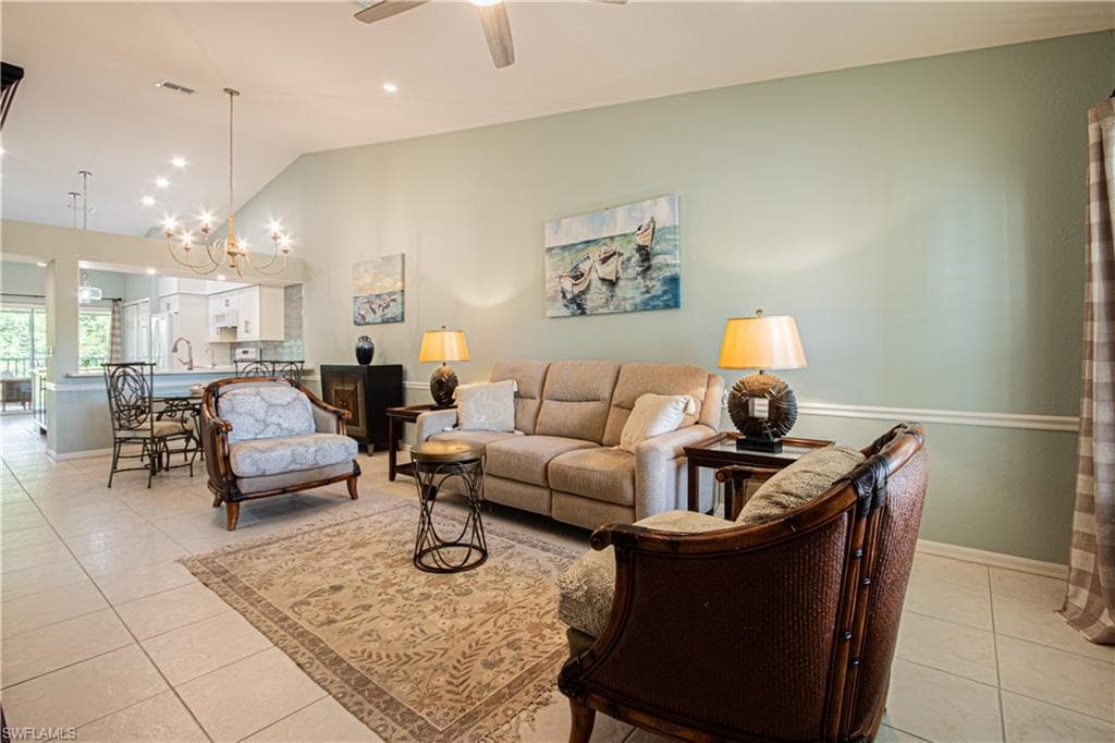 15435 Cedarwood LN # 304, NAPLES FL 34110-1