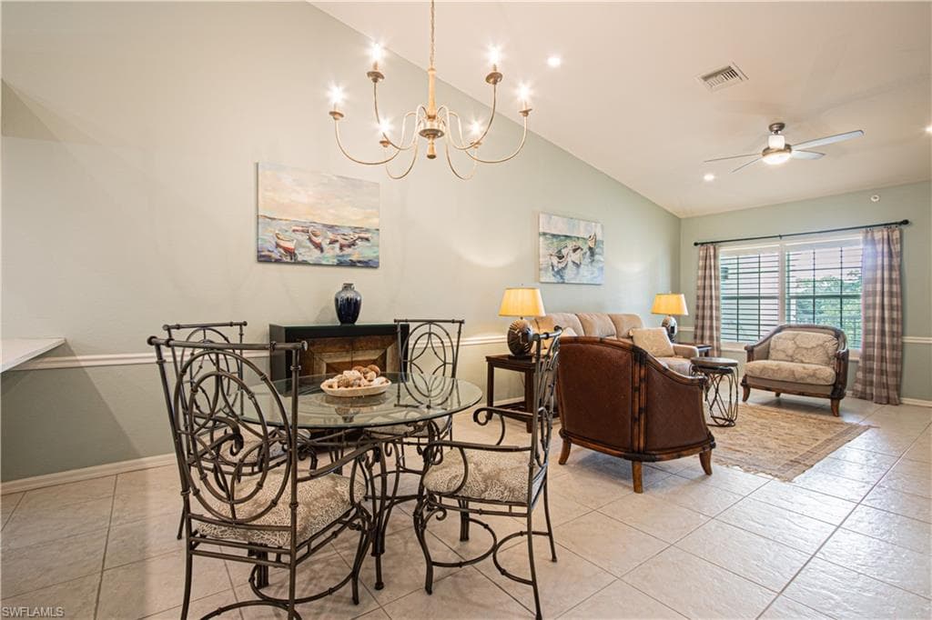 15435 Cedarwood LN # 304, NAPLES FL 34110-4