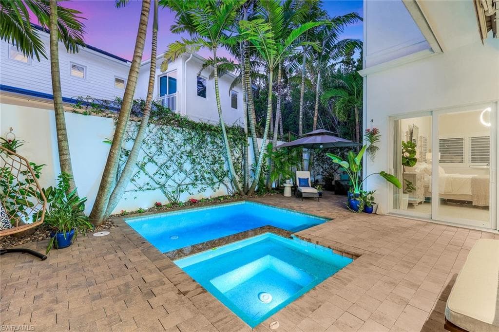 9161 Mercato WAY, NAPLES FL 34108-38